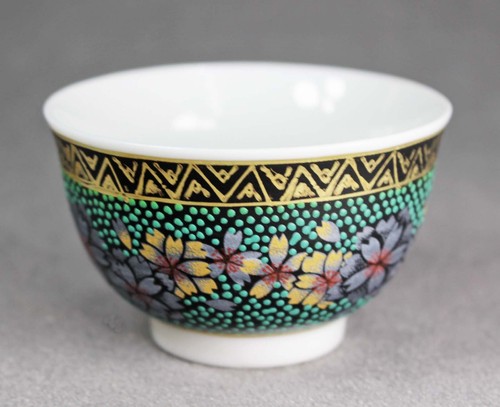 Kutani Hand-painted Teacup by Tousei, #tamura02 : D72*H45mm, 80ml - Picture 3 of 7