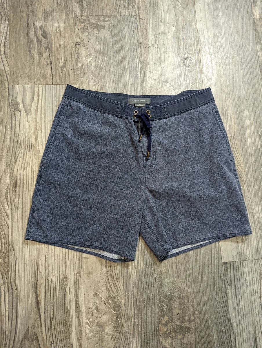 Cotton shop on boardshorts