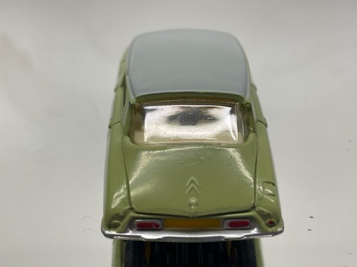 DINKY TOYS FRANCE 530 CITROEN DS 19 -GREEN+GREY 1:43 rare- GOOD - 535 - Picture 7 of 10