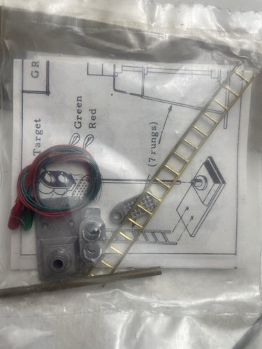 Walthers Milwaukee, Wis. 2 IND GRD Signal 933-213 U213 New 1 Pk - Picture 3 of 4