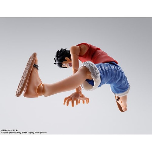 BANDAI S.H.Figuarts ONE PIECE Monkey D. Luffy -Romance Dawn- Actionf Figure NEW - Picture 5 of 10