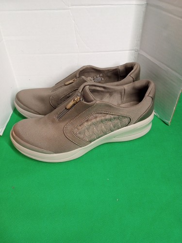 Bzees Florence Women's Sz 9M Twill Slip-On Washable Sneaker Shoes Taupe - Picture 4 of 8