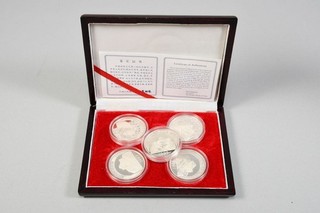 S02C11 5x Moneda Plata 900 China con Estuche