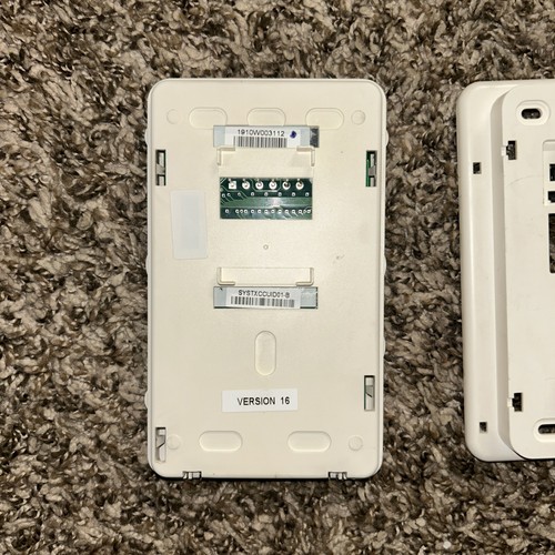 Bryant Evolution SYSTXCCUID01-B Programmable Digital Thermostat Version 16  - Picture 4 of 6
