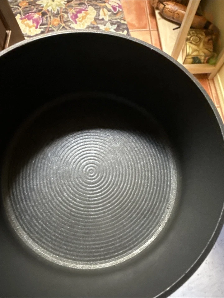 Circulon #4768427 Hi-Low System 1 QT. Non-Stick Saucepan Pot with Lid Meyer - Image 2 of 4