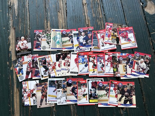 Jets Topps Pro Set Hockey Cards Training cards 30 + Lot