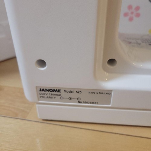 Máquina de coser Hello Kitty Janome KT-35 compacta eléctrica AC100V Sanrio confirmada - Imagen 11 de 14