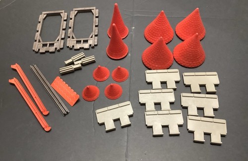 Playmobil Knights - 1993 Grand Castle Parts (3666) 116 Pieces - Not Complete EUC - Picture 2 of 6