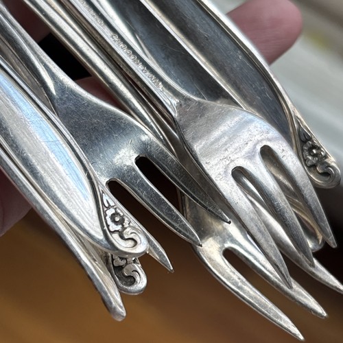 Horquilla Pickle Oyster Flowertime plateada, de Wm. Lote de 8 A. Rogers (Oneida) - Imagen 7 de 9