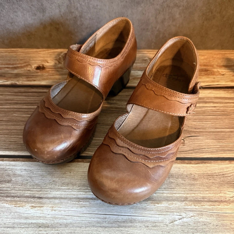 DANSKO Women's Brown Leather Harlow Floral Applique Mary Jane Clogs 39 US 8.5  - Image 2 of 4
