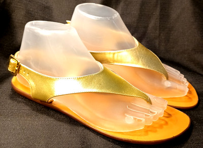 AMANDA SMITH WOMENS GOLD SNAPPER FLAT THONG SANDELS SIZE US 81/2 M