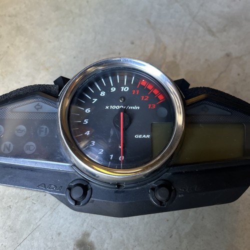 2013 - 2017 Suzuki GW250 Speedometer Gauges Odometer Assembly OEM - Picture 3 of 15