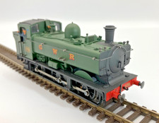32-200B Bachmann OO Gauge Class 8750 Pannier no.3715 with crew (Pre-Owned)