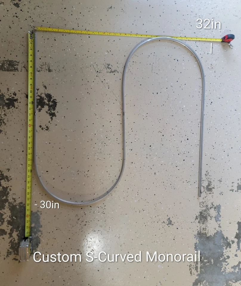 Monorriel Tech Lighting 700TDMLPRS con colgantes de luz roja Melrose Ferrari 12V (x3) Foto 3 de 4