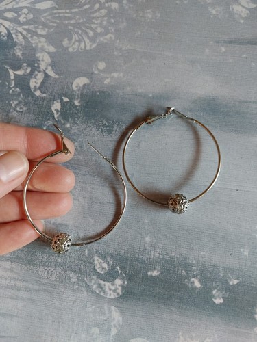 Vintage silver tone post skinny hoop earrings 1 7/8" crystal rhinestone bead - Picture 4 of 5