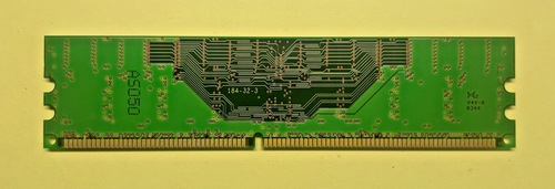 Infineon 256MB DDR SDRAM Module PC2700 (333MHz CL2.5) – HYS64D32300GU-6-B - Picture 2 of 2