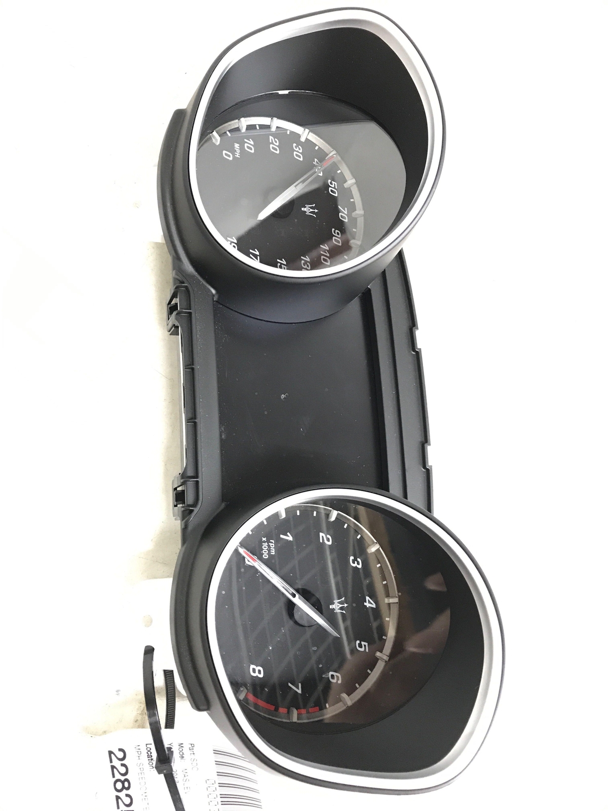 2017 - 2022 MASERATI LEVANTE OEM MPH SPEEDOMETER GAUGE CLUSTER 670101176