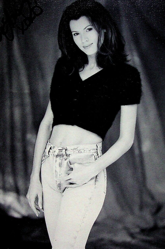 Loralyn Peterson Original Signature SIGNED 8x10 Photo with COA - Picture 3 of 3