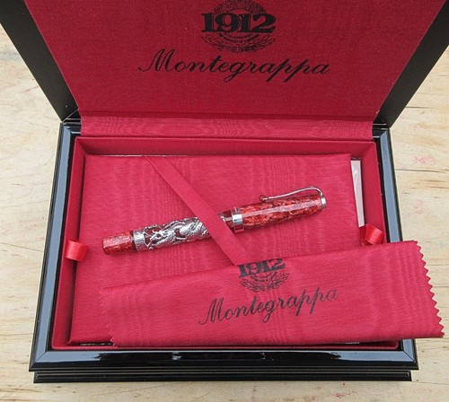 Nueva pluma estilográfica Montegrappa Oriental Zodiac Dragon #1007 - MEDIANA 18K NUEVA EN CAJA - Imagen 5 de 16