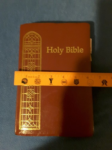HOLY BIBLE OLD AND NEW TESTAMENT (1990) TRANSLATED OUT OF THE ORIGINAL TONGUES - Foto 9 di 9