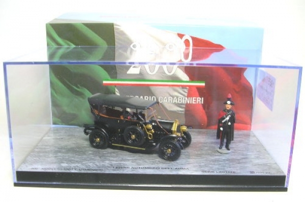 FIAT 0 200°Aniversario Carabineros con 2 figuras (Negro) 143 FIAT 0 200°Aniversario Carabineros con 2 figuras (Negro) 143