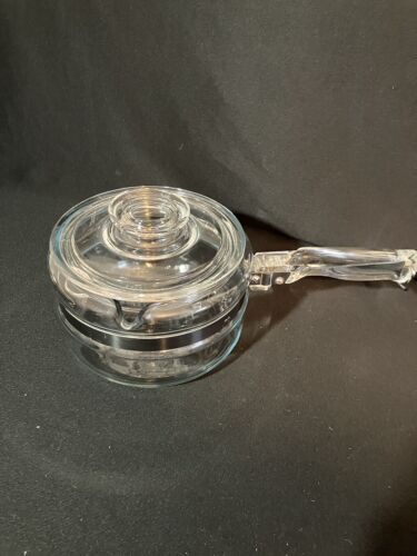 Pyrex Flameware (#6212B) Saucepan & Lid (7759 E-1 ) - Rare/Vintage - Minimal Use - Picture 3 of 16
