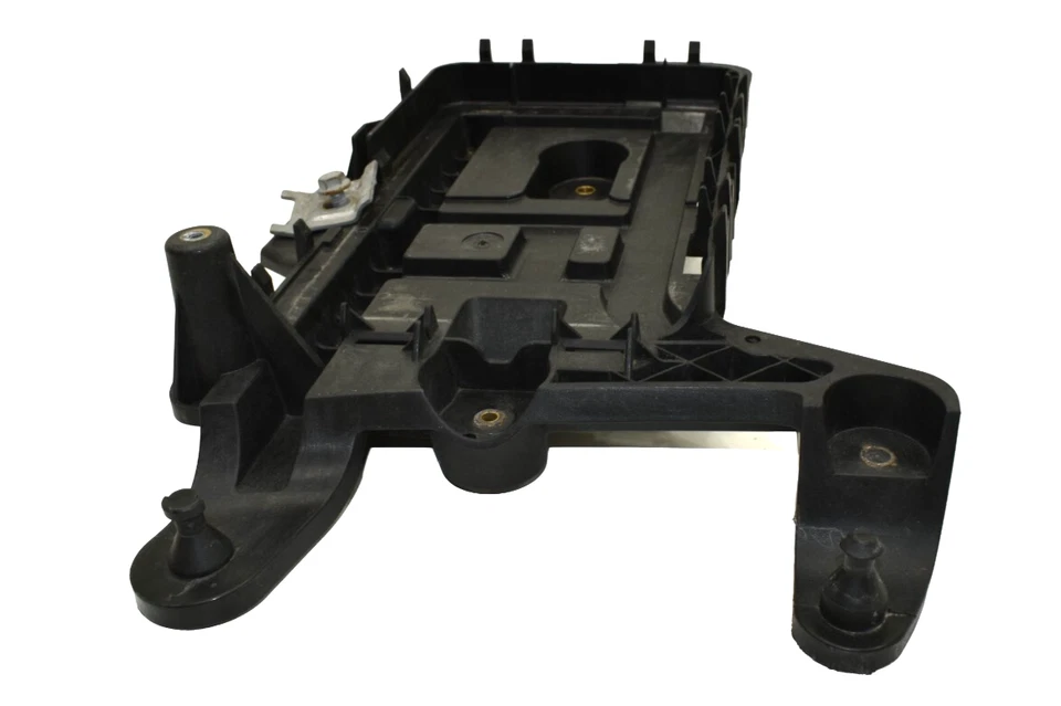 VW Volkswagen Passat 2009-2022 OEM Bandeja de batería Base Soporte Conjunto Foto 4 de 4