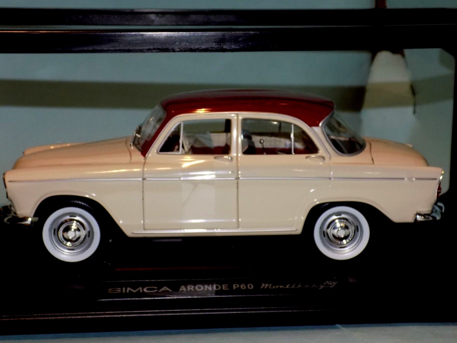 SIMCA ARONDE P60 MONTLHERY 1962 IVORY RED NOREV 185720 1 18 SIMCA ARONDE P60 MONTLHERY 1962 IVORY RED NOREV 185720 1 18