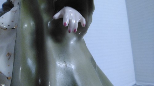 Florence Ceramics, Pasadena, Signed DB  "Charmaine" Lady In Green  9" X 6.5" - Bild 15 von 17