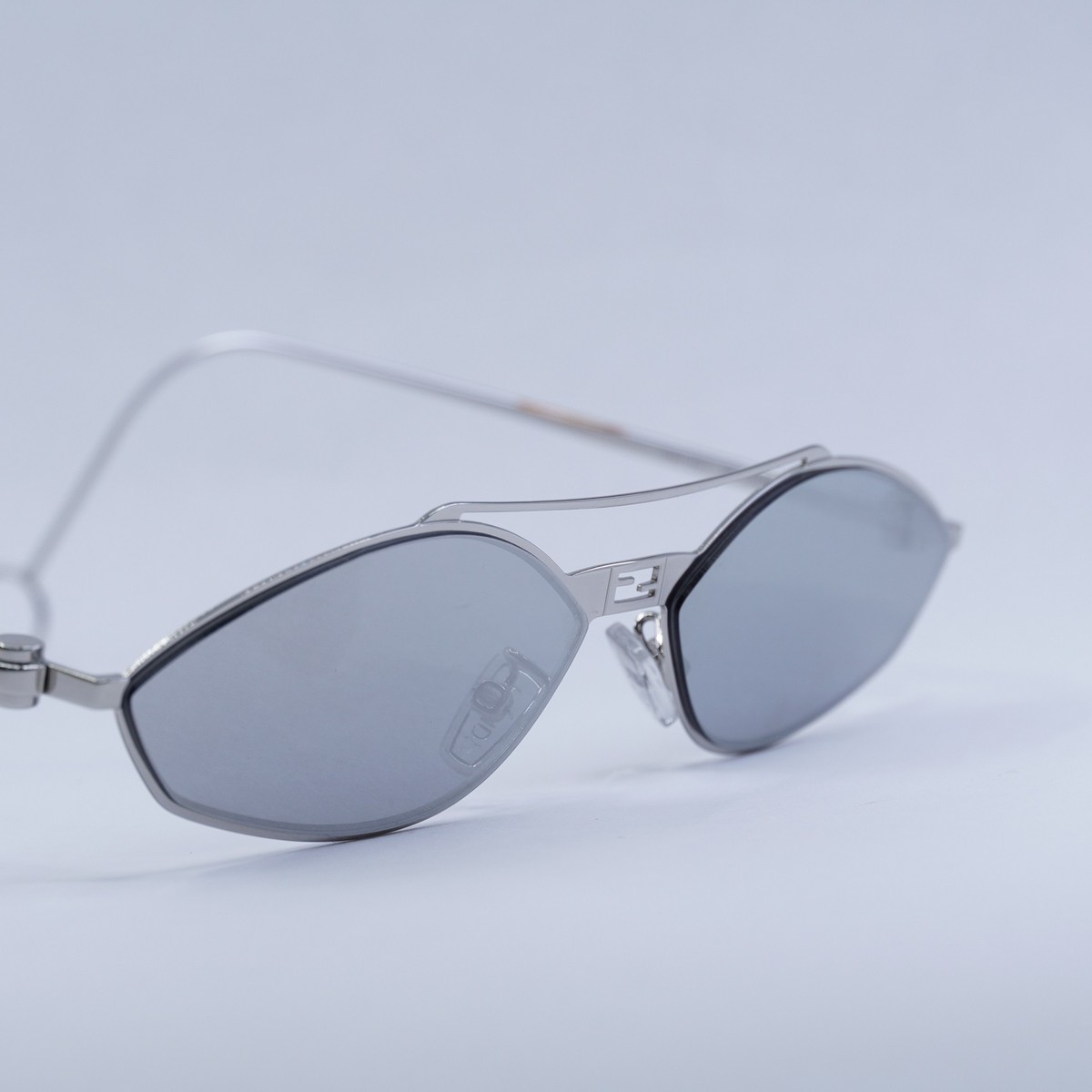 FENDI シオメトリックフレムサンクラス FE40114UY 16C New FENDI FE40114U-Y 16C Shiny Palladium with Palladium