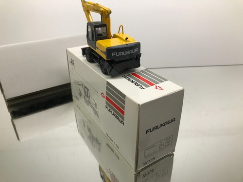 CONRAD 2843 FURUKAWA W735 LS TRONIC MONBLOCK WHEEL EXCAVATOR -1:50- GOOD IN BOX - Picture 5 of 9