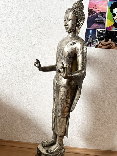 Wunderschöner stehender Buddha mit Kanara Mudra. Bronze 94cm leicht versilbert - Bild 15 von 20
