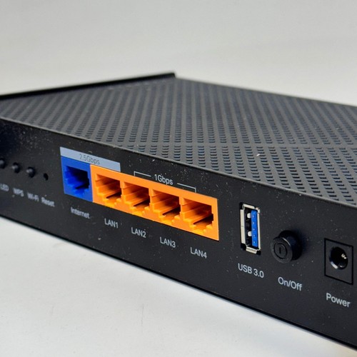 TP-LINK Dual-Band Wi-Fi 7 Router Size 10.5” L x 5.5” W Black BE3600 - Picture 4 of 17