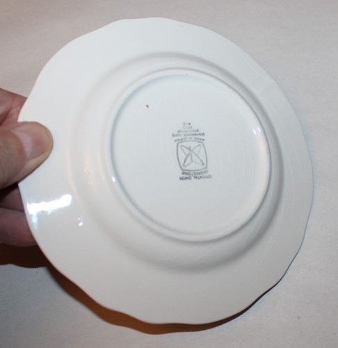 3 Oriental Onion Ironstone Japan Saucers and 4 England Cups / Lot of 7 - Picture 9 of 14