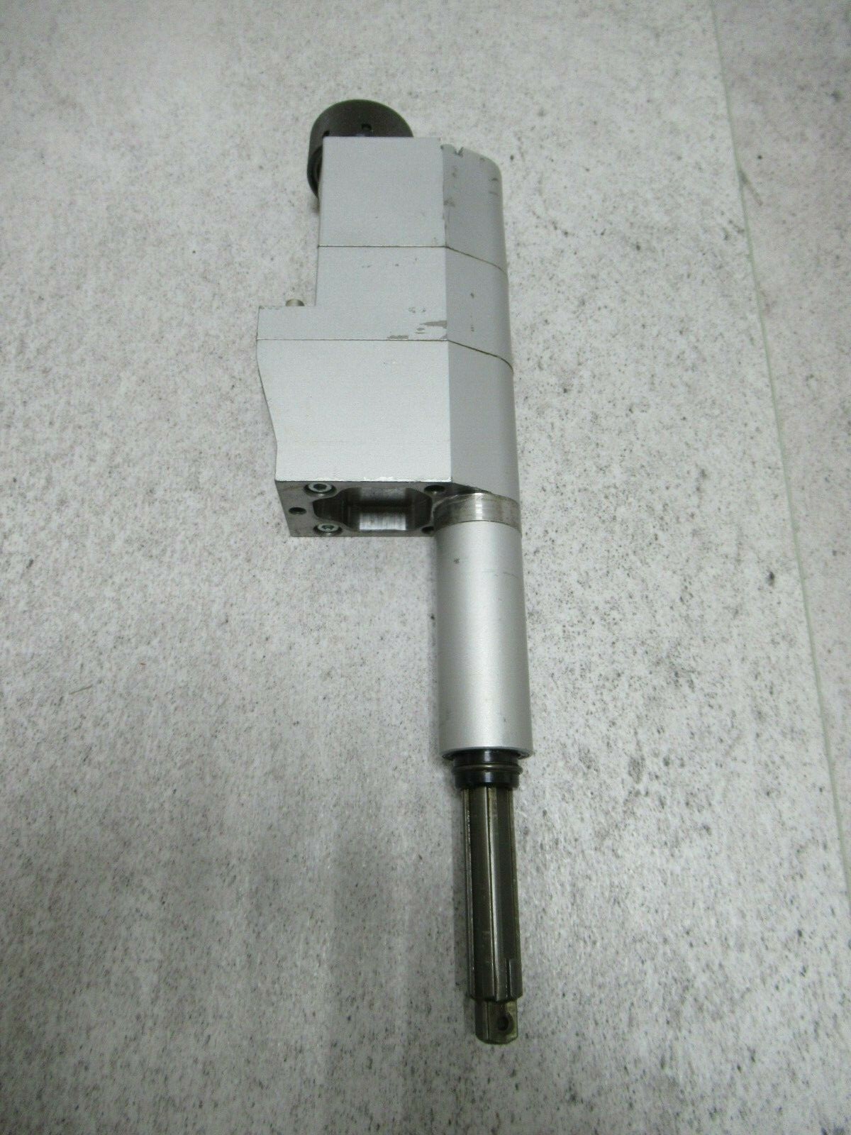 Picture 3 of 9