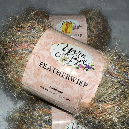 Vtg Lot 4 Yarn Bee Featherwisp Tempting Specialty Eyelash 293 yard ea 1172 total - Picture 4 of 10