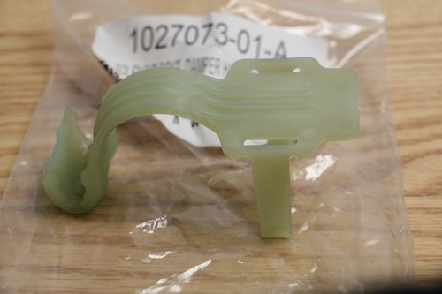 2016-2020 TESLA MODEL S/X FRONT DAMPER HARNESS SOLENOID BRACKET 1027073-01-A OEM - Picture 1 of 2