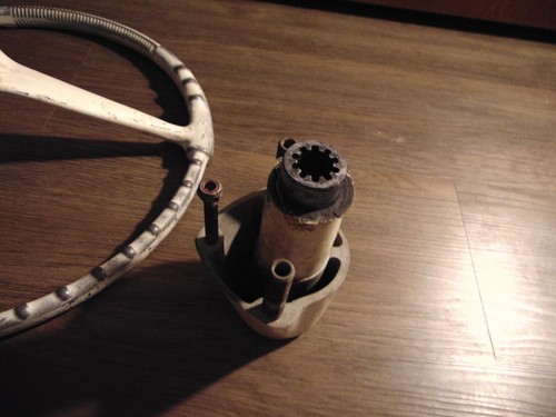 Vintage White Mercury Quicksilver Ride Guide Marine Boat Steering Wheel - Picture 11 of 14