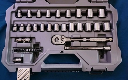 CRAFTSMAN CMMT99049 NEW Socket &Ratchet Set In Hard Case(#24464)E10 - Picture 7 of 15