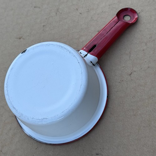 Sartén para salsa 5 de colección roja con mango de esmalte blanco y negro - Imagen 15 de 15