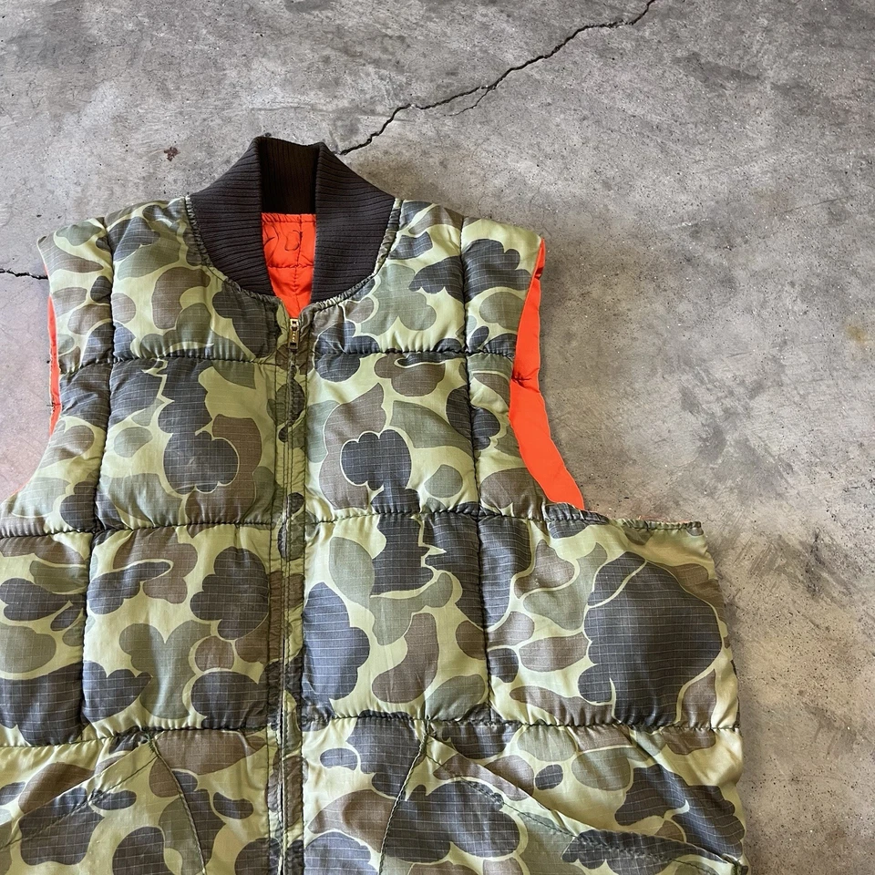 Vintage 70s Camo Hunting Vest Mens Large Dark Camouflage Reversible Goose Down - Image 3 of 4