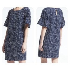 BANANA REPUBLIC. Puff Sleeve, Navy Shift Printed Dress. Size Small. Knee length.