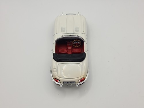 Vanguards Jaguar E-Type Open Top - VA49000 - White & Wire Wheels Boxed 1:43 MIB - Picture 9 of 24