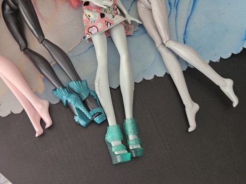 Mattel Monster High Lot Of 4 USED Dolls  As Is For Parts, Missing Arm Girls Toy  - Picture 2 of 6