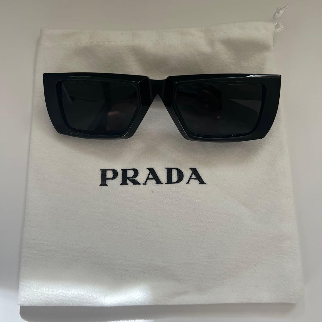 PRADA Sunglasses Black 2022 Used with Case & Certificate