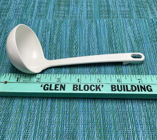 Pyrex Accessories 7" Mini Ladle 16433 White Dipper Spoon Melamine USA Utensil - Picture 7 of 10