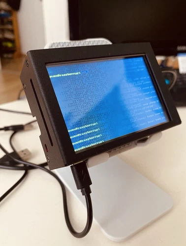 Raspberry Pi 4 im Metallgehäuse mit 3.5 Zoll Touchdisplay und aktiver Kühlung