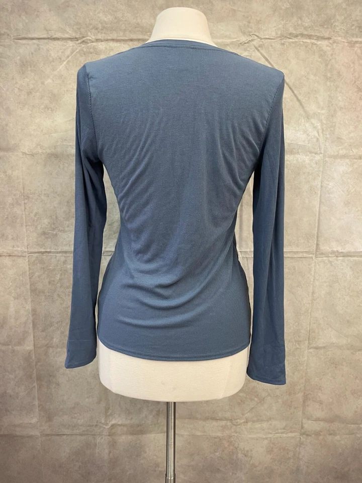 Camiseta gris manga larga Calvin Klein Sleepwear para mujer talla XS Foto 3 de 4