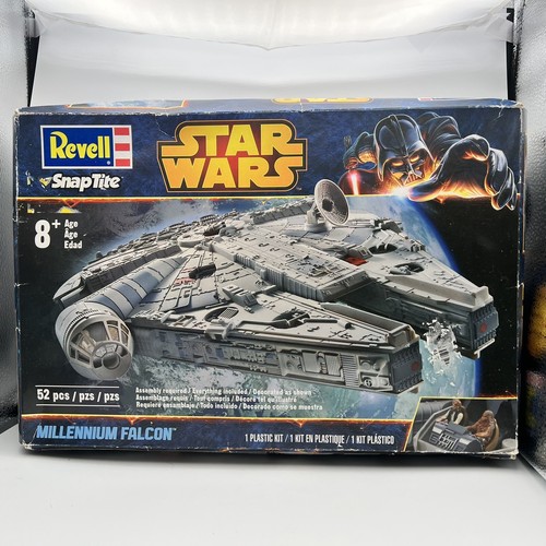 Revell Star Wars MILLENNIUM FALCON Snap Tite Model Kit 85-1854 Open Box - Picture 1 of 2