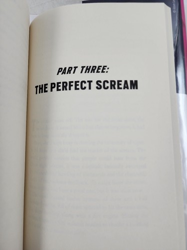 The Invention of Sound 1st/1st HCDJ 2020 Signed by Chuck Palahniuk - Picture 10 of 10